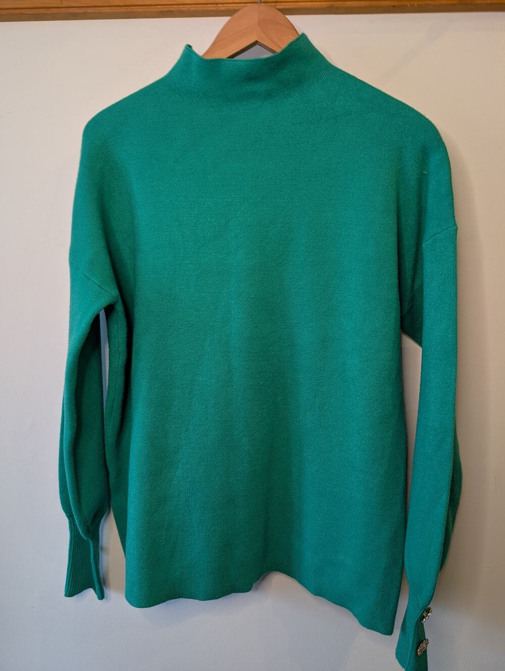Tahari Kelly Green Mock Neck Sweater Rhinestone Jewel Buttons Cuff XL